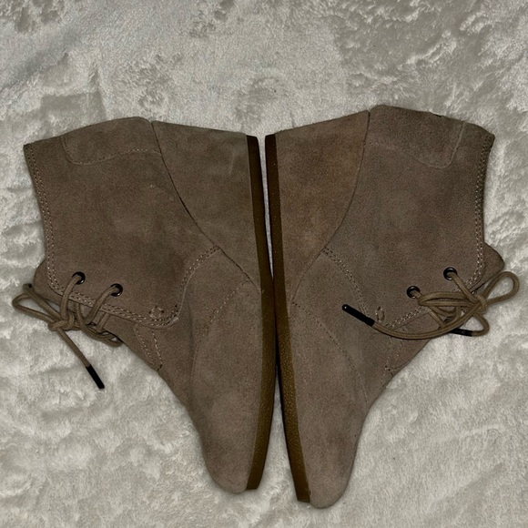 TOMS Wedge Ankle Booties - Picture 4 of 6